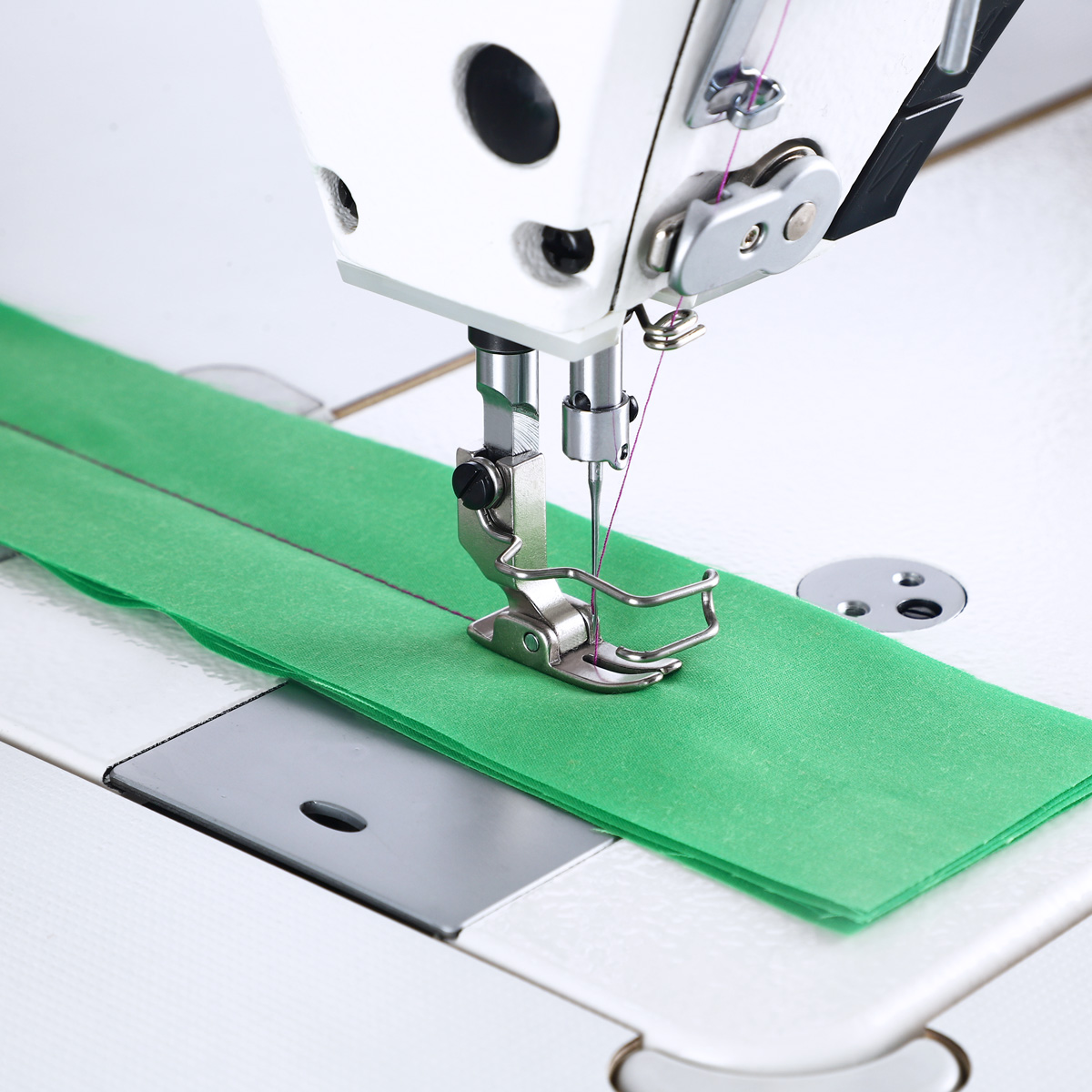 Automatic single needle lockstitch machine TEXI TRONIC 5F, light and medium fabrics