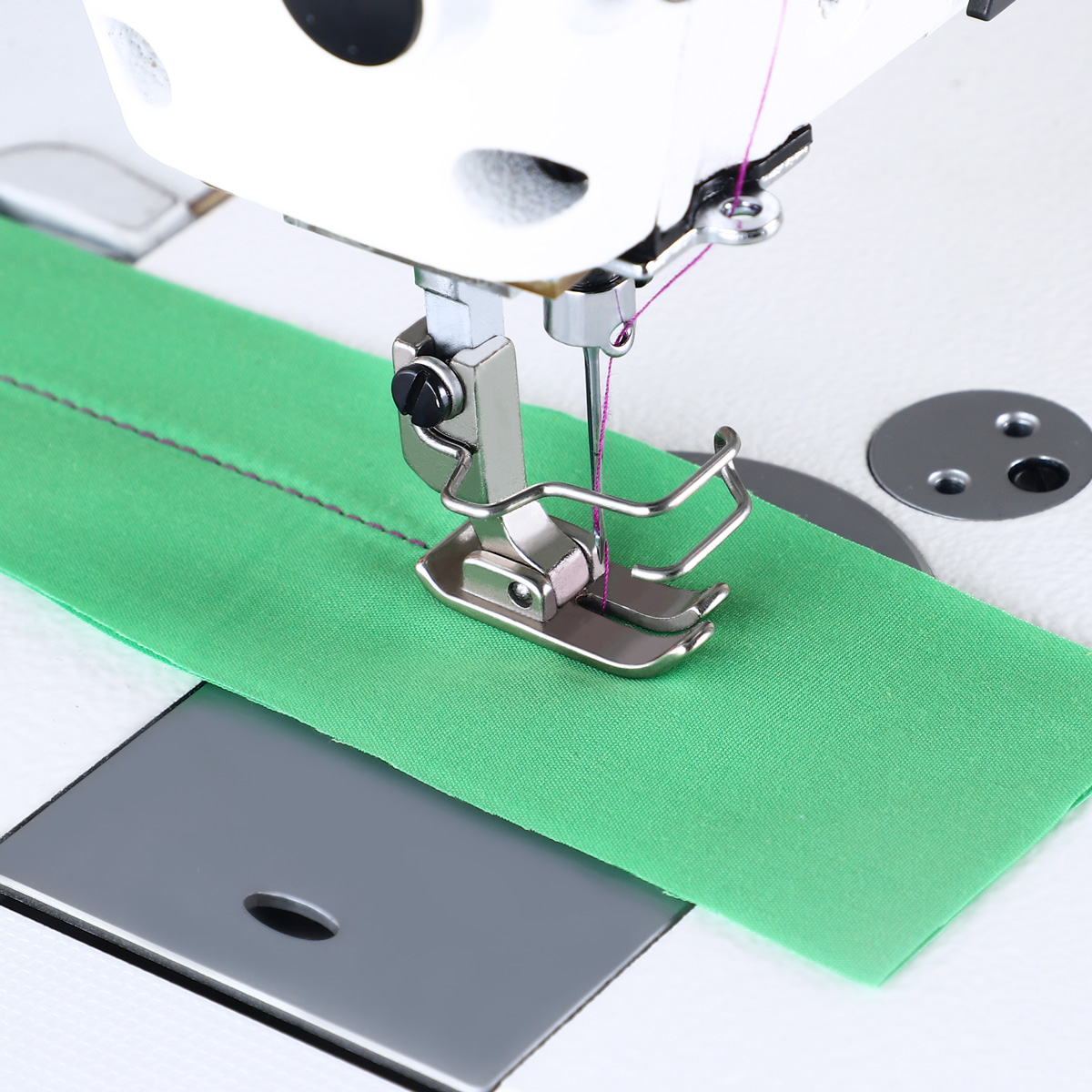 Automatic lockstitch machine with needle feed TEXI TRONIC 7HF NF, medium and heavy fabrics